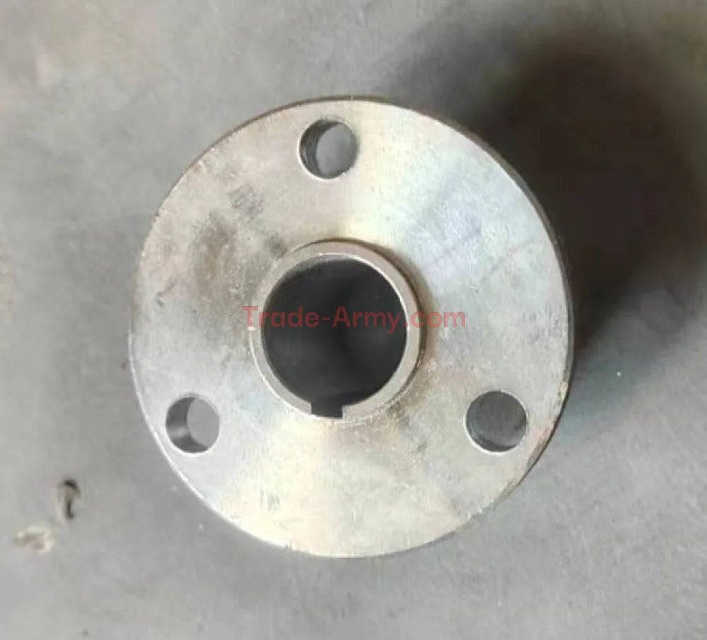 RC Lawn Mower Blade Hub -  Parts from Trade-Army
